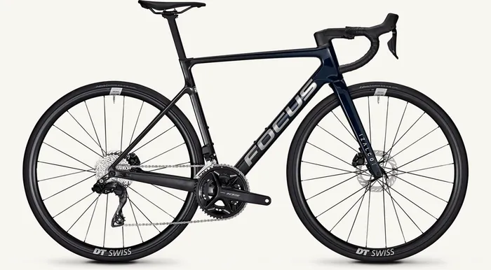 Focus Izalco Max 8.8, Carbon-Rennvelo, Seitenansicht